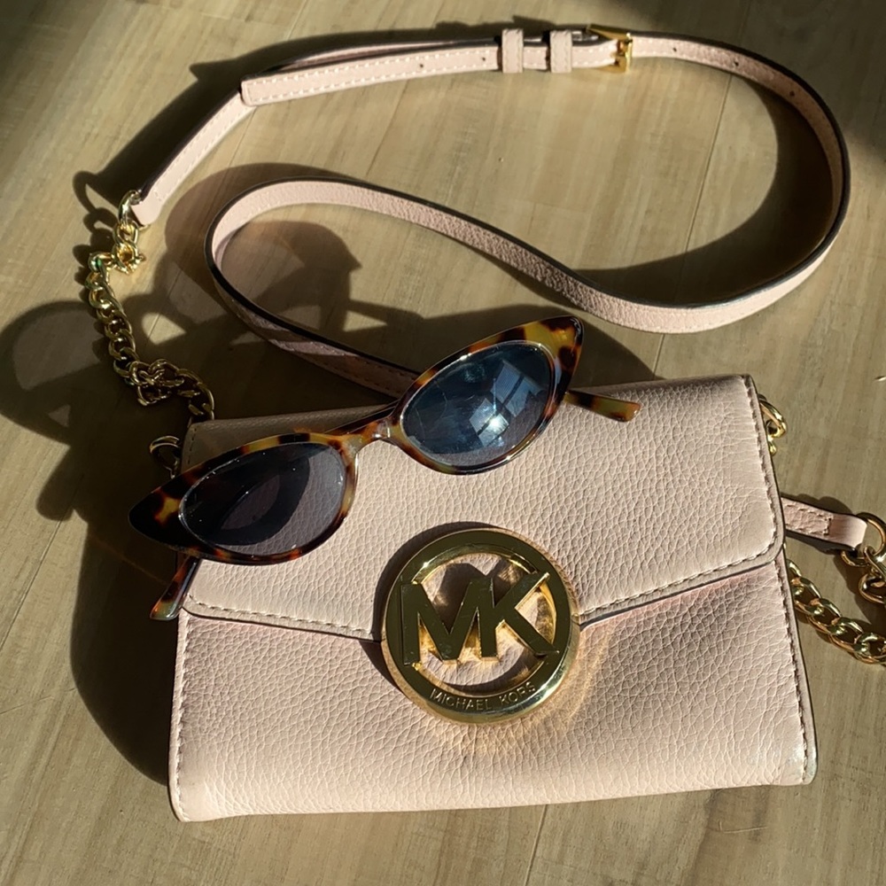 Chic Tortoise Shell Sunglasses! - Picture 4 of 4